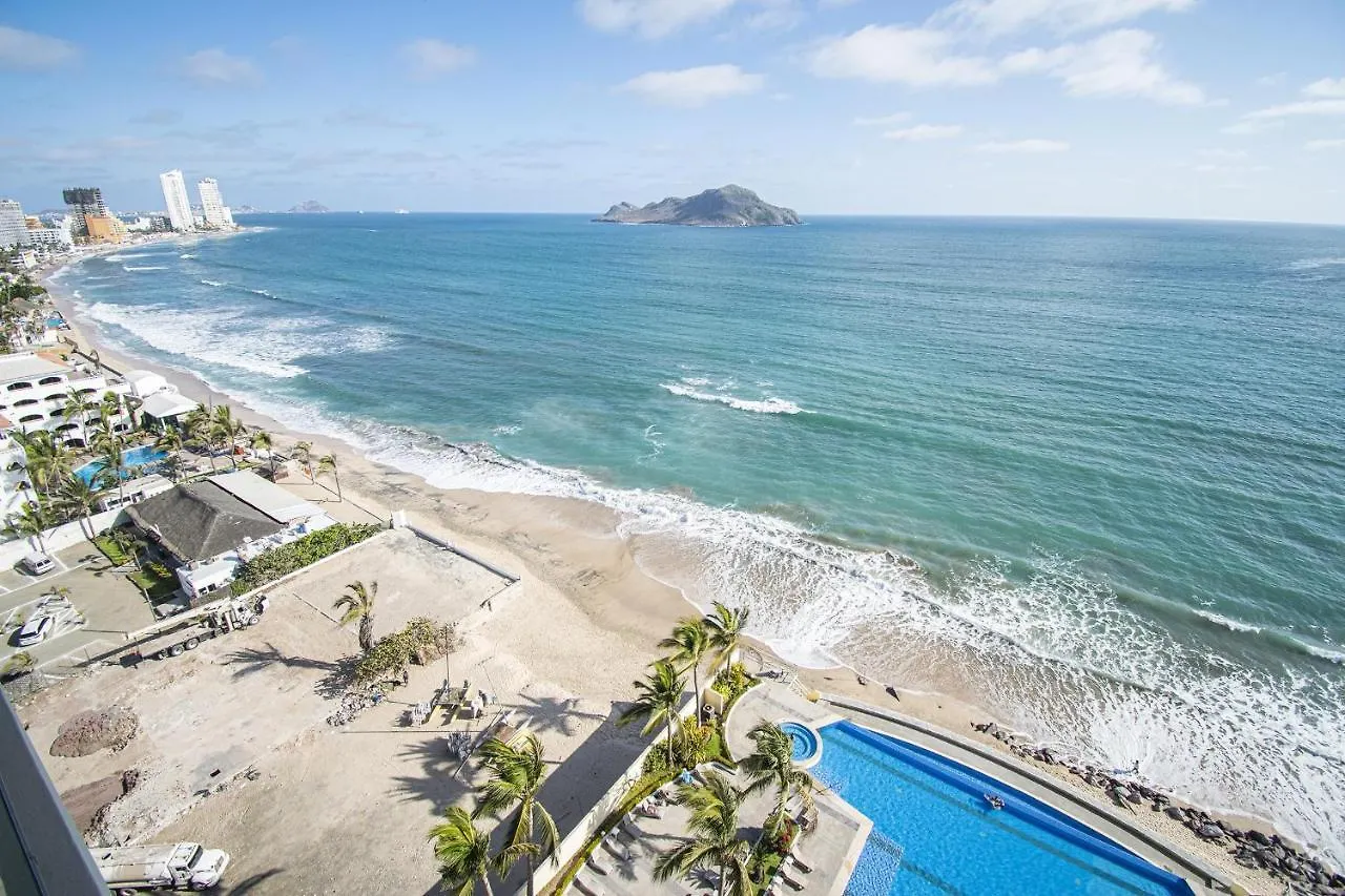 Heated Pool Stunning Las Gavias Golden Mazatlán